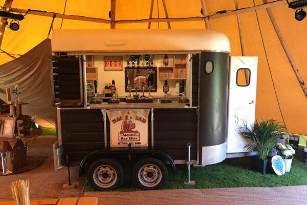 Mobile bar in Cumbria, Bar Hire Northumberland, Horsebox bar hire Cumbria and the lake district
