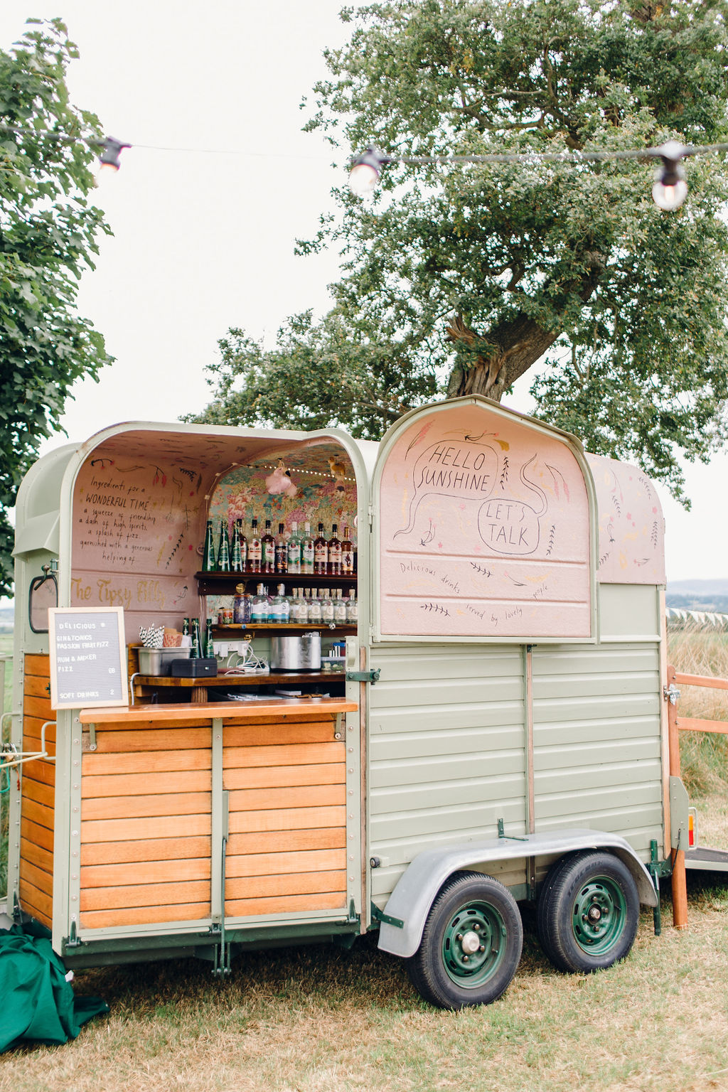 Horsebox Bar, Wedding Bar Hire Cumbria, mobile Bar hire in the Lake District for weddings and corporate events
