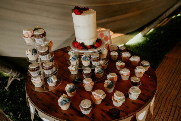 Wedding cake - wedding cupcake display