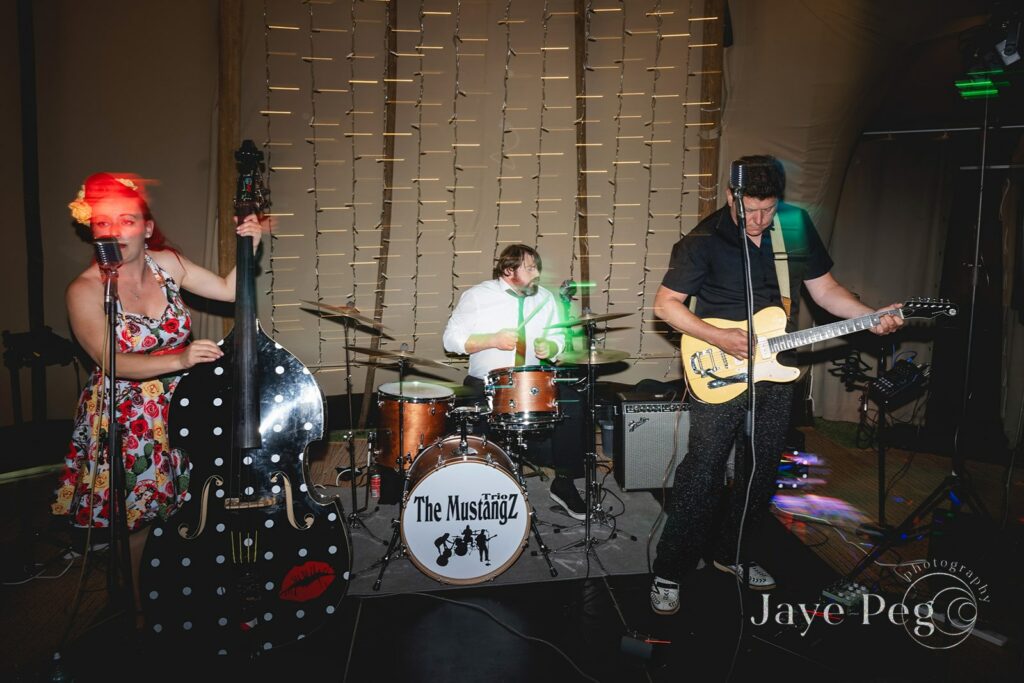 Tipi Band with fairy light wall, tipi party